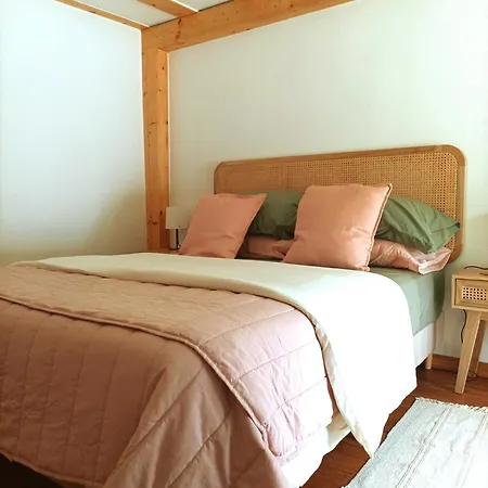 Pinheiros Tranquilos Local Serta Valongo (Porto)