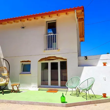 Pinheiros Tranquilos Local Serta * Valongo (Porto)