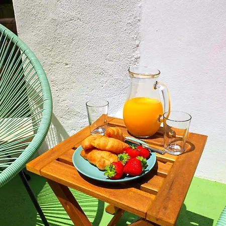 Pinheiros Tranquilos Local Serta * Valongo (Porto)