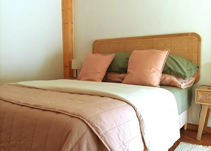 Pinheiros Tranquilos Local Serta Valongo (Porto)